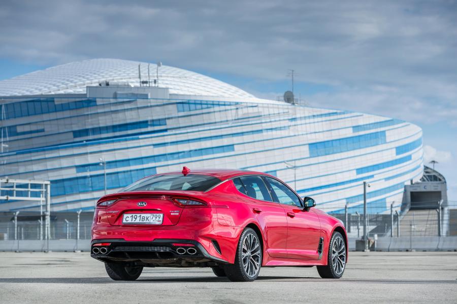  Kia Stinger GT-Line AWD (CK) 2017 года  (WW) (фото 4 из 16)